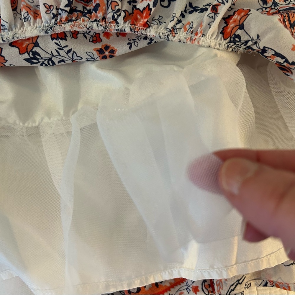 Janie & Jack The Maya Dress White Paisley. Size 5. - Picture 14 of 15